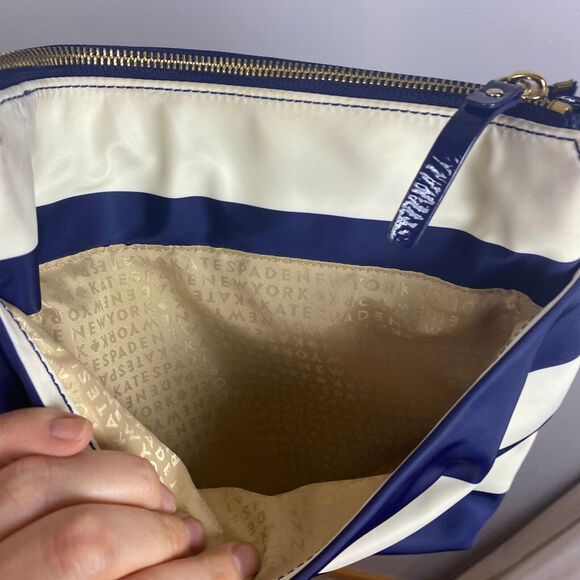 Kate Spade Crossbody Bag Striped White Blue Nautical Fabric Leather Adjustable - Picture 4 of 7